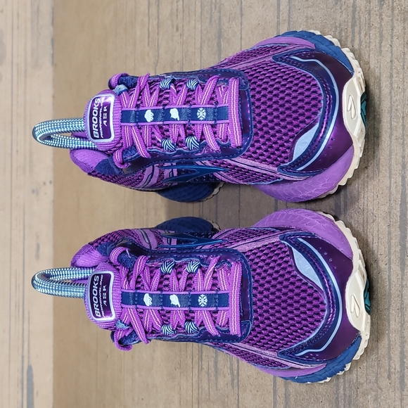 Brooks Adrenaline ASR Women's Running Shoes - Picture 2 of 9